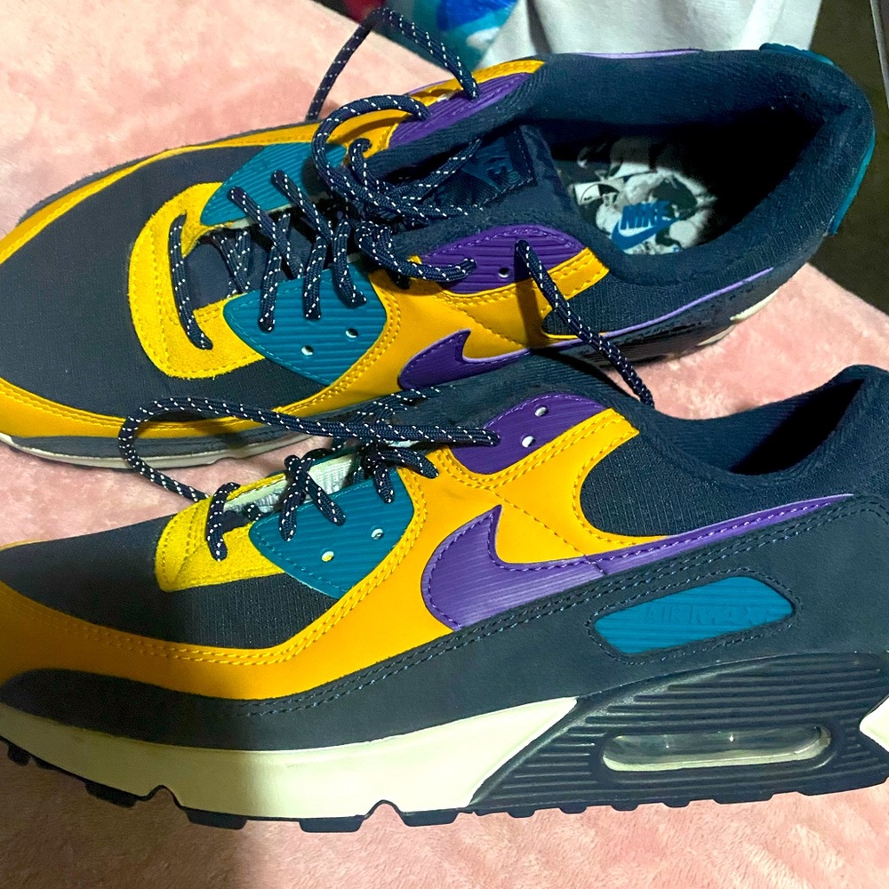 Nike Air Max 90